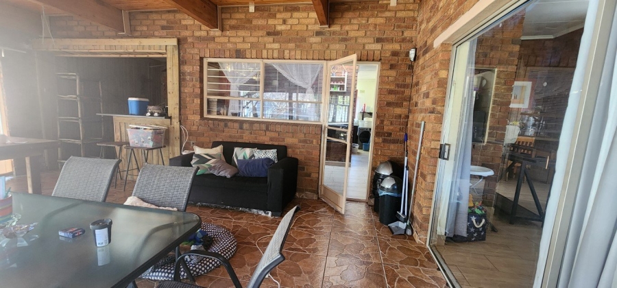 5 Bedroom Property for Sale in Elandsrand North West